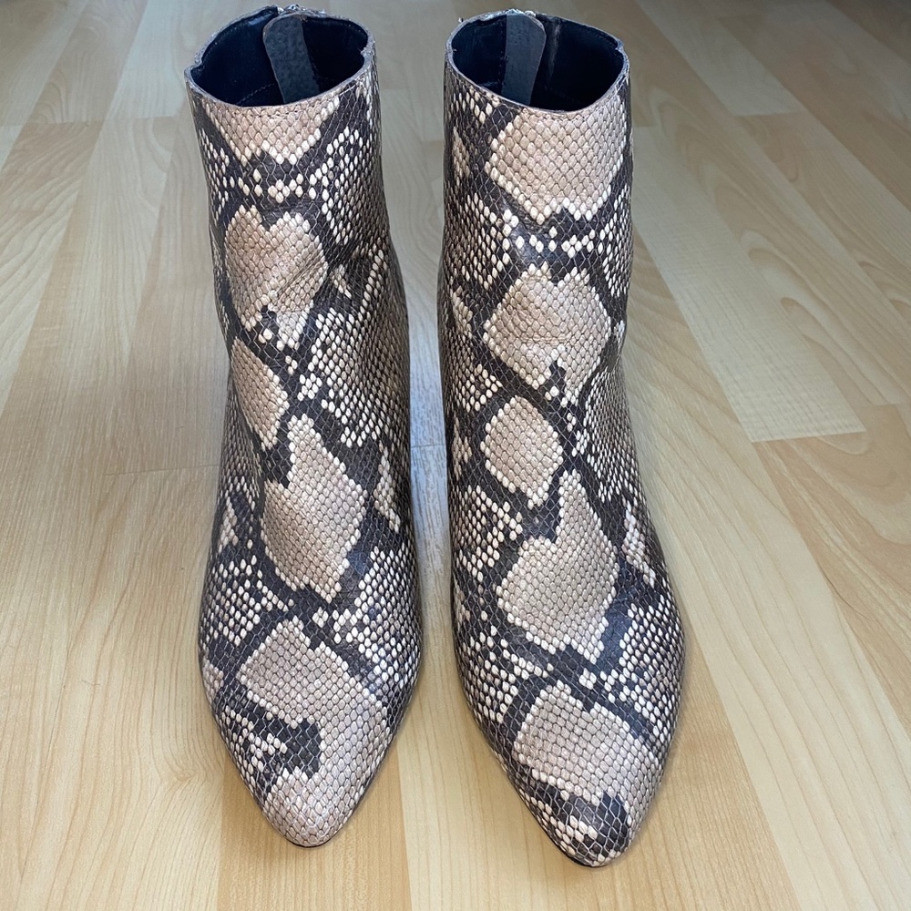Dolce Vita Shanta Snake Booties Size 10 - Picture 13 of 15